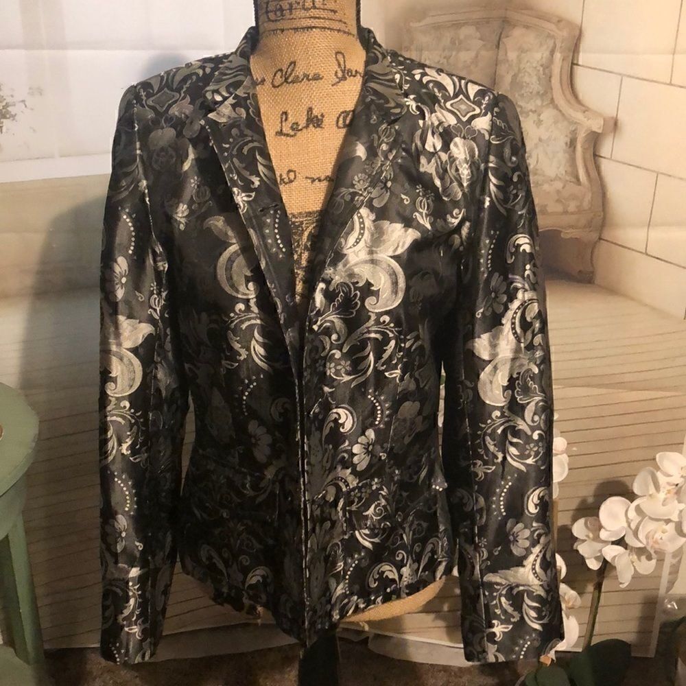 Josephine Chaus silver and black blazer size 4